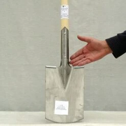 Bêche De Jardinier En Acier électrolysé - Gamme Artisanale Gschwind 9 Bêche De Jardinier En Acier électrolysé - Gamme Artisanale Gschwind -Plantes De Jardin Boutique Beche de jardinier en acier electrolyse Gamme artisanale Gschwind 99255 3