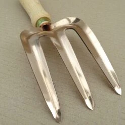 Fourche à Fleurs 3 Dents En Cuivre Modèle Vega Gamme PKS Bronze -Plantes De Jardin Boutique Fourche a fleurs 3 dents en cuivre modele Vega Gamme Schauberger 99214 2