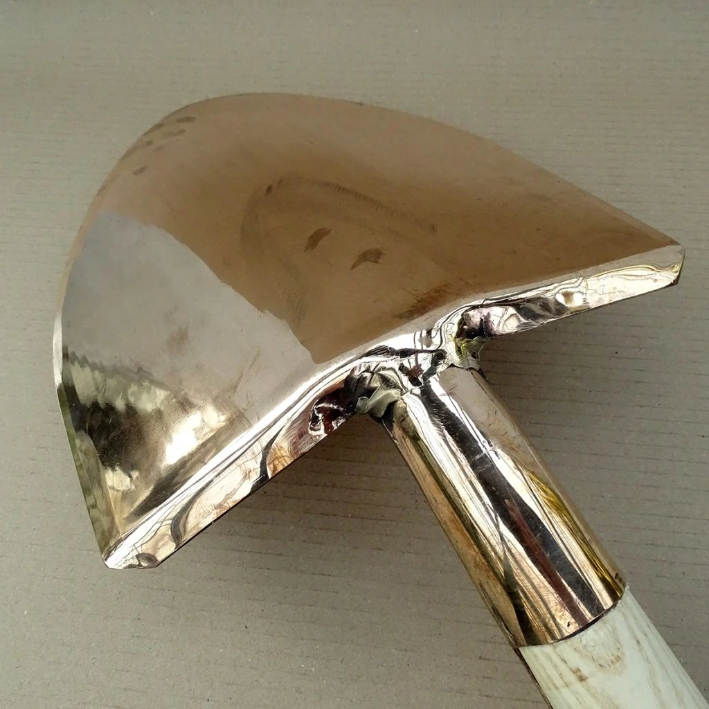 Pelle De Chantier En Cuivre Modèle Libra - Gamme PKS Bronze 5 Pelle De Chantier En Cuivre Modèle Libra - Gamme PKS Bronze – Image 3