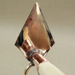 Serfouette Manche Long Panne Et Fourche En Cuivre Modèle Phoénix - Gamme PKS Bronze -Plantes De Jardin Boutique Serfouette manche long panne et fourche en cuivre modele Phoenix Gamme Schauberger 99225 3